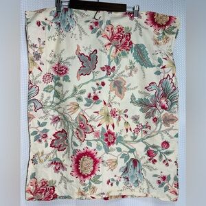 Pottery Barn Marie Floral Pillow Sham Set, Standard size, in excellent condition